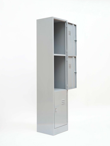 LOCKER 3 PUERTAS